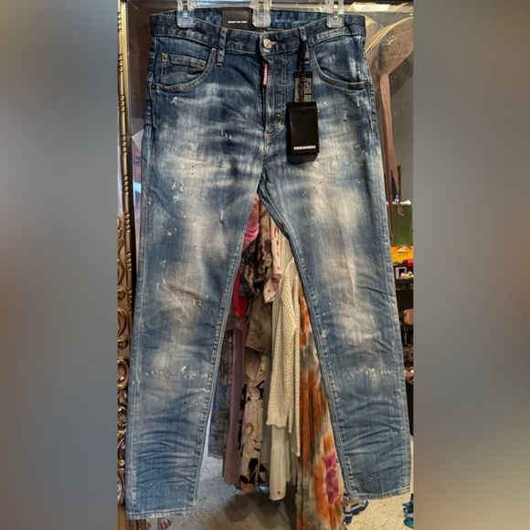 DSQUARED2 MSRP $819 NWT WASHED
JEANS SIZE IT38
$338 $819
Size: 1138 - Picture 3 of 8